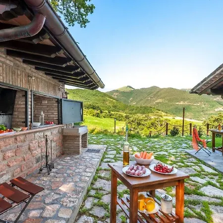 Ferienhaus Ca Berna In Vakantiehuis *